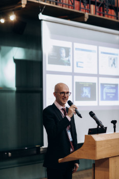 The Official Launch of the Centre for Brain and Behaviour Dr Valdas Noreika kicks off the event by introducing research conducted at the Centre for Brain and Behaviour.